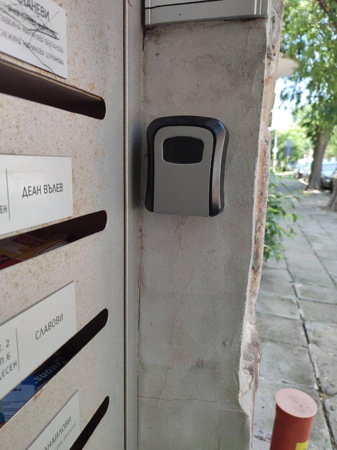 Desafinado Apartment Burgas Bagian luar foto